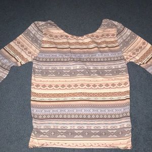 VERY COMFY FOREVER 21 crop top :)